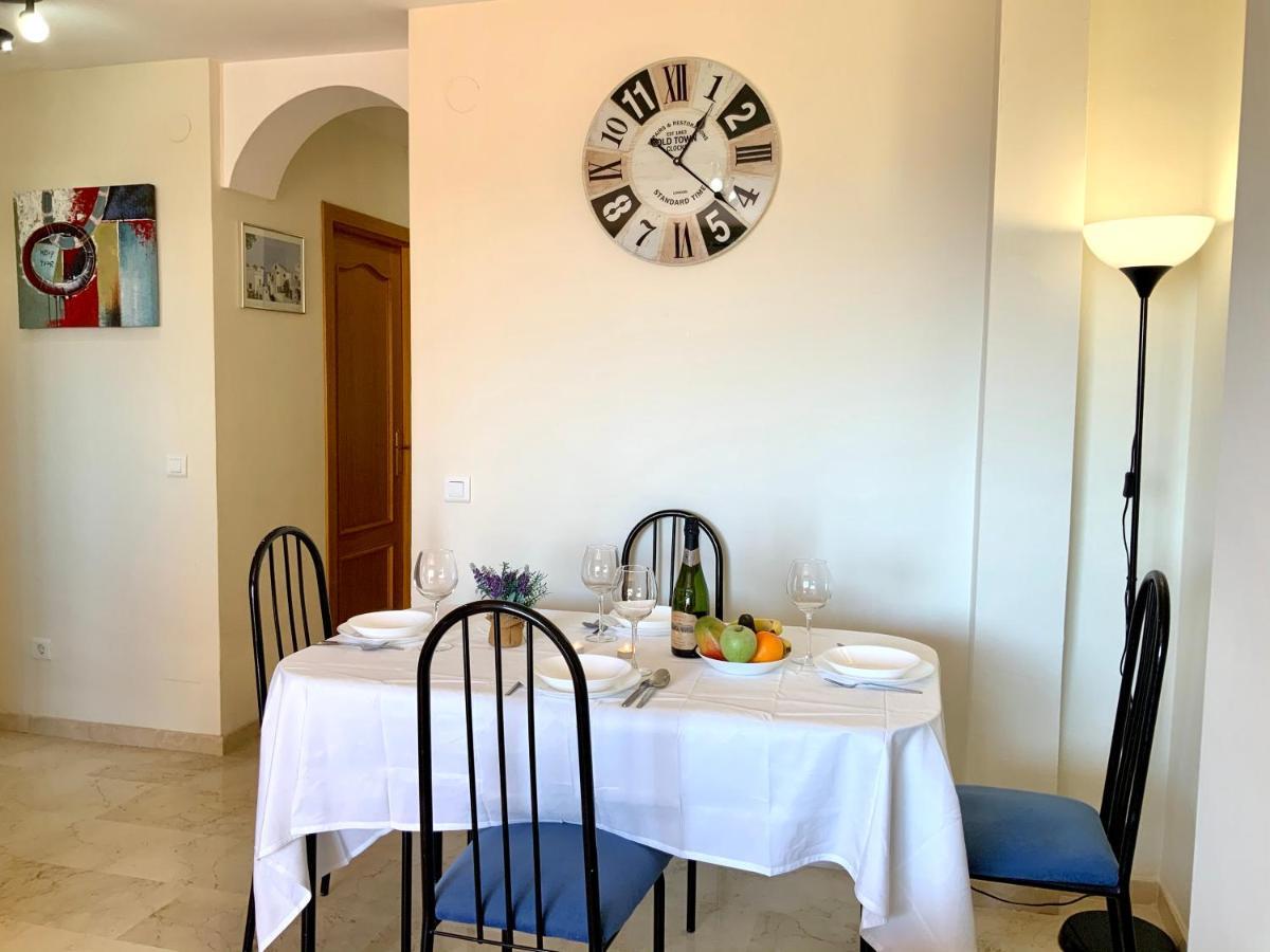 Apartamento De 2 Dormitorios, Gran Terraza, Vistas Al Mar Cerca Playa Carvajal Benalmádena Exteriör bild